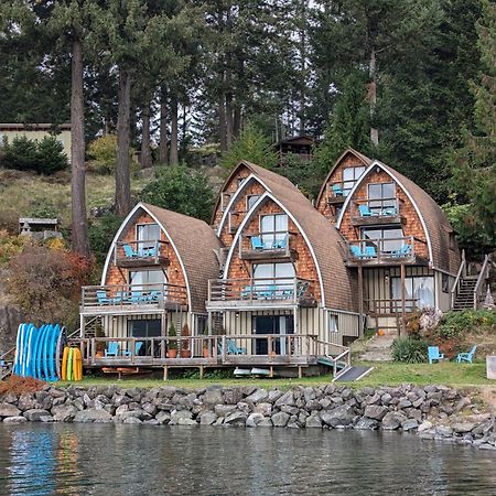 Jade Resort-Oceanfront Suites In Gowlland Harbour Heriot Bay Bagian luar foto