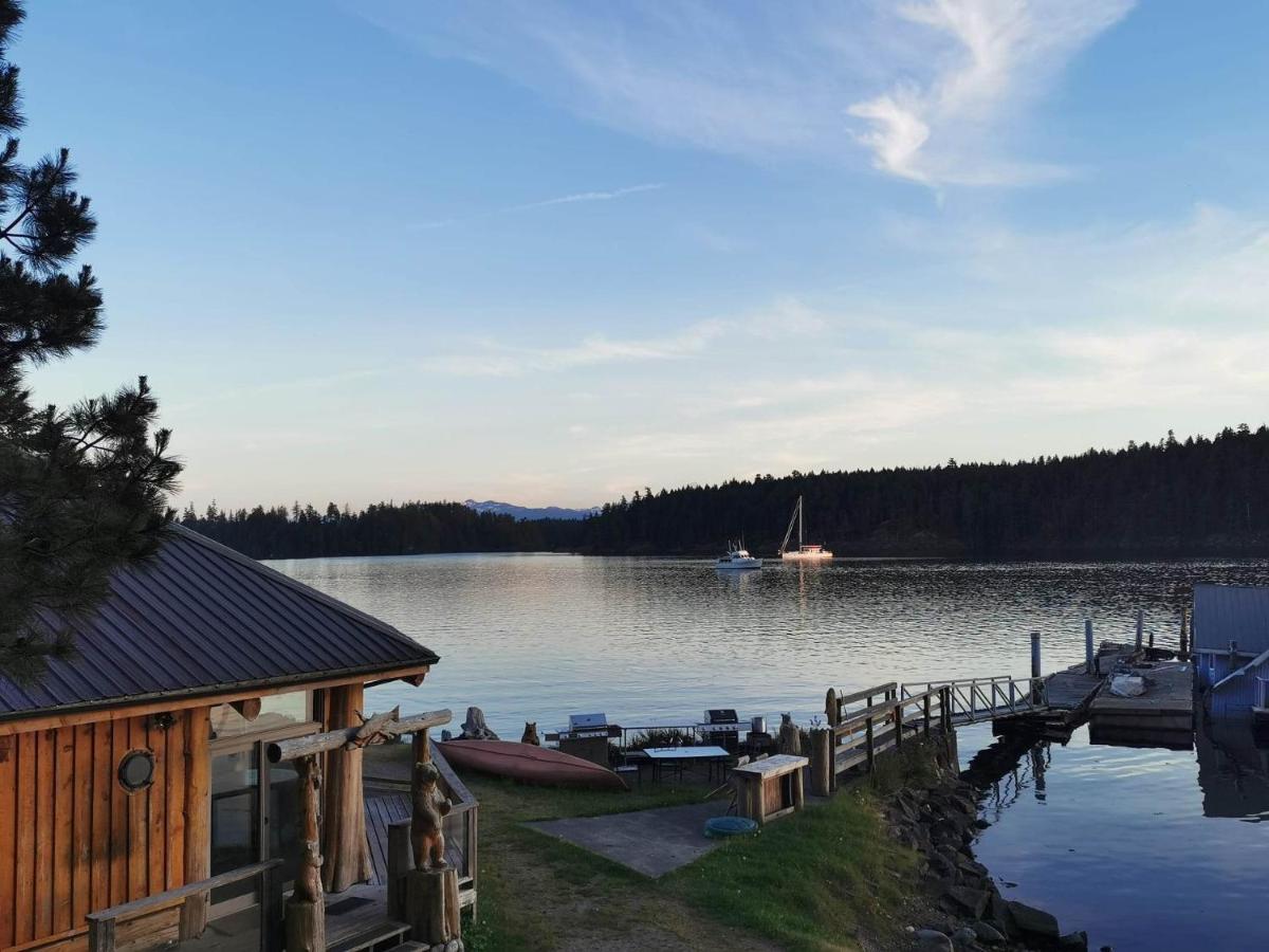 Jade Resort-Oceanfront Suites In Gowlland Harbour Heriot Bay Bagian luar foto
