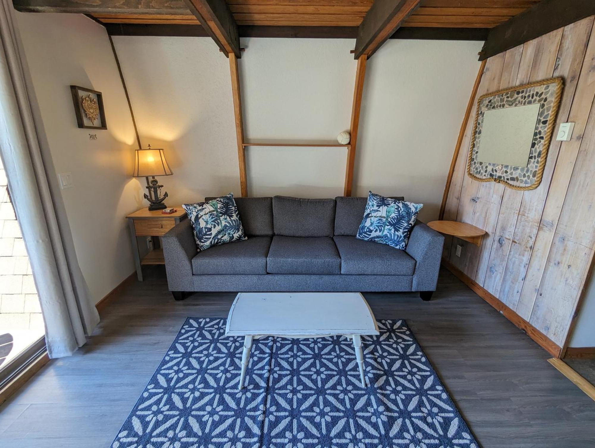 Jade Resort-Oceanfront Suites In Gowlland Harbour Heriot Bay Bagian luar foto
