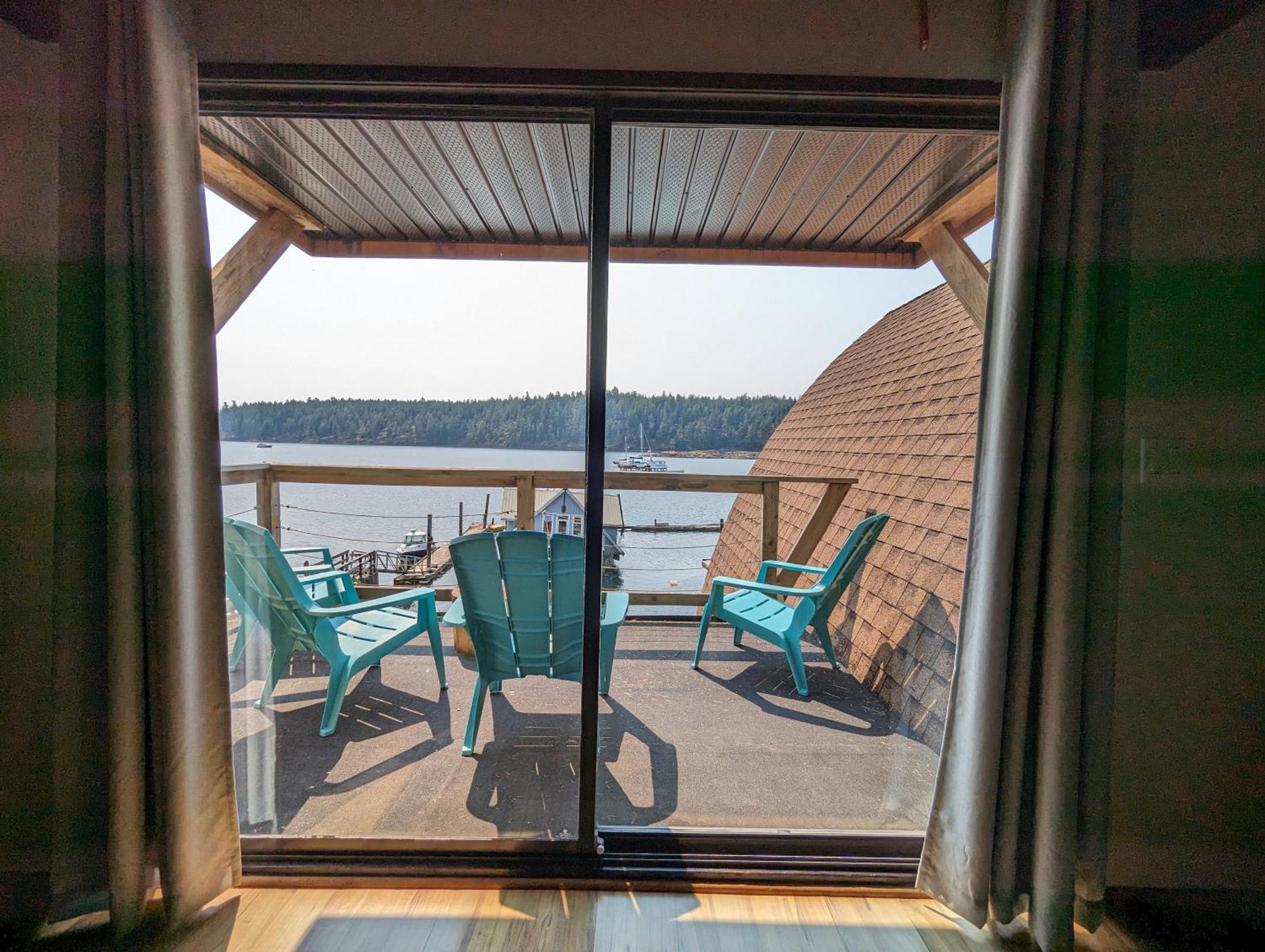Jade Resort-Oceanfront Suites In Gowlland Harbour Heriot Bay Bagian luar foto